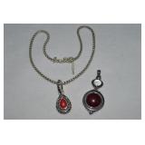Premier Designs Silvertone Pendant Necklace +
