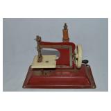 Vtg Gateway Eng NP-1 Child's Sewing Machine