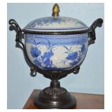 Maitland Smith Neoclassical-style Porcelain Bronze