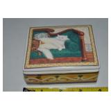 Vtg Russ Berrie Four Season Porcelain Cat Trinket