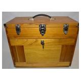 Vintage Windsor Design 8 Drawer Wooden Locking