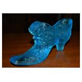 Vtg Fenton Blue Daisy & Button Cat in a Shoe 6"