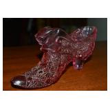 Vtg Fenton Pink Daisy & Button Cat in a Shoe 6"