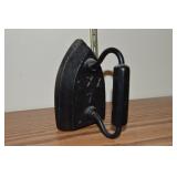 Vintage IXL No 7 Cast Sad Iron