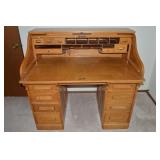 Antique Oak Rolltop Desk w/ Inner Cubbies & Key