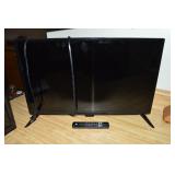 Insignia NS24DF310NA21 TV with Remote