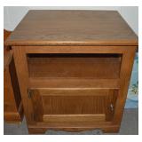 Vintage End Table 25 x 22 x 26t w/ Doored Storage