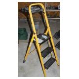 Tricam Lightweight Multipurpose 3 Step Folding