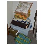 Linens Lot incl US Army Drab Green Blanket