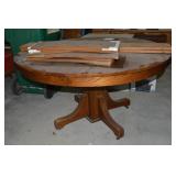 Antique Oak Pedestal 54' Round Dining Table w/
