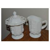 Vtg Westmoreland Milk Glass Paneled Grape Large