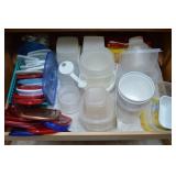 Kitchen Shelf Contents Lot: Rubbermaid & Other