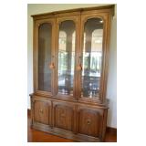 Vtg Henredon 22-5300 Regency Style Walnut China
