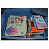 Rubbermaid RN 10Gal Tote w/Lid: Books &