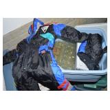 Rubbermaid RN Lidded 10Gal Tote: Vtg Boys 4T