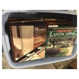 Rubbermaid RN Lidded 10Gal Tote: Landscaping