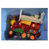 Rubbermaid RN Lidded 14Gal Tote: Vtg Toys