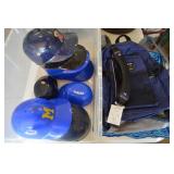 Lidded Tote w/Vtg MLB Baseball Team Hats +
