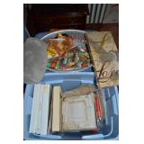 Rubbermaid RN 18Gal Tote w/Lid: Turkey, Home
