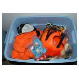 Rubbermaid RN Lidded 14Gal Tote: Party Supplies+