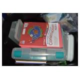 Homz Lidded Tote: Construction Paper, Storage