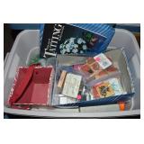 Rubbermaid RN 10gal Lidded Tote: Stamps +