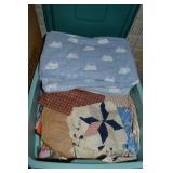 Rubbermaid RN Lidded 14Gal Tote: Fabric