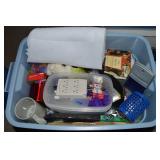 Rubbermaid RN 18gal Lidded Tote: Misc Decor +