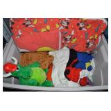 Rubbermaid RN Lidded 14Gal Tote: Vintage Mickey