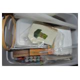 Rubbermaid RN Lidded 10Gal Tote: Craft Supplies