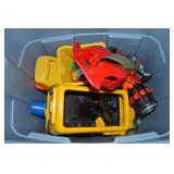 Rubbermaid RN Lidded 18Gal Tote: Vintage Toys
