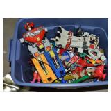 Rubbermaid RN Lidded 18Gal Tote: Transformers &