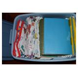 Rubbermaid RN 18Gal Tote w/Lid: A Few Files,