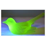 Vtg Westmoreland Vaselne Glass Bird Figure 3.75L
