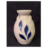 Vtg Williamsburg Pottery Vase w/Blue Leaf 7.5t