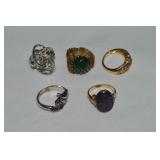 (5) Vintage Costume Jewelry Rings: 18kgf, West