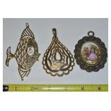 (3) Vtg Goldtone Pendants Lot: Fish, Teardrop +