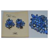 Vtg Jewels by Albert Weiss Blue AB Rhinestone Clip