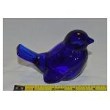 Vtg Fenton Cobalt Blue Art Glass Sparrow Bird Fig