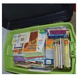 Rubbermaid Hinged Lid 24gal Tote Children
