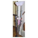 Home Health & Mobility Lot w/ Crutches + Honeybull