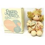 Precious Moments Musical Carrie Head Moves 7.5'