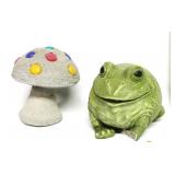 Yard Art Cement Frog Crushed Foot,Mushroom