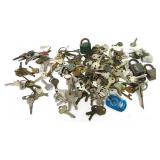 Lots Of Vintage Keys