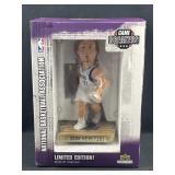 2003 Dirk Nowitzki UD Coll Figurine Limited Ed