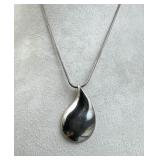 925 Silver Curved Teardrop Pendant Necklace