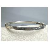 925 Silver Greek Key Design Oval Hinged Bangle Bra