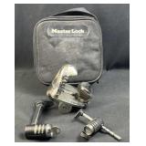 Master Lock Trailer Hitch Kit w/ Key, Pre Owned