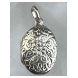 925 Silver Oval Two-Sided Daisy Filigree Locket Pe