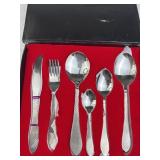 New in Box 28pc Stainless Steel Cutlery Set